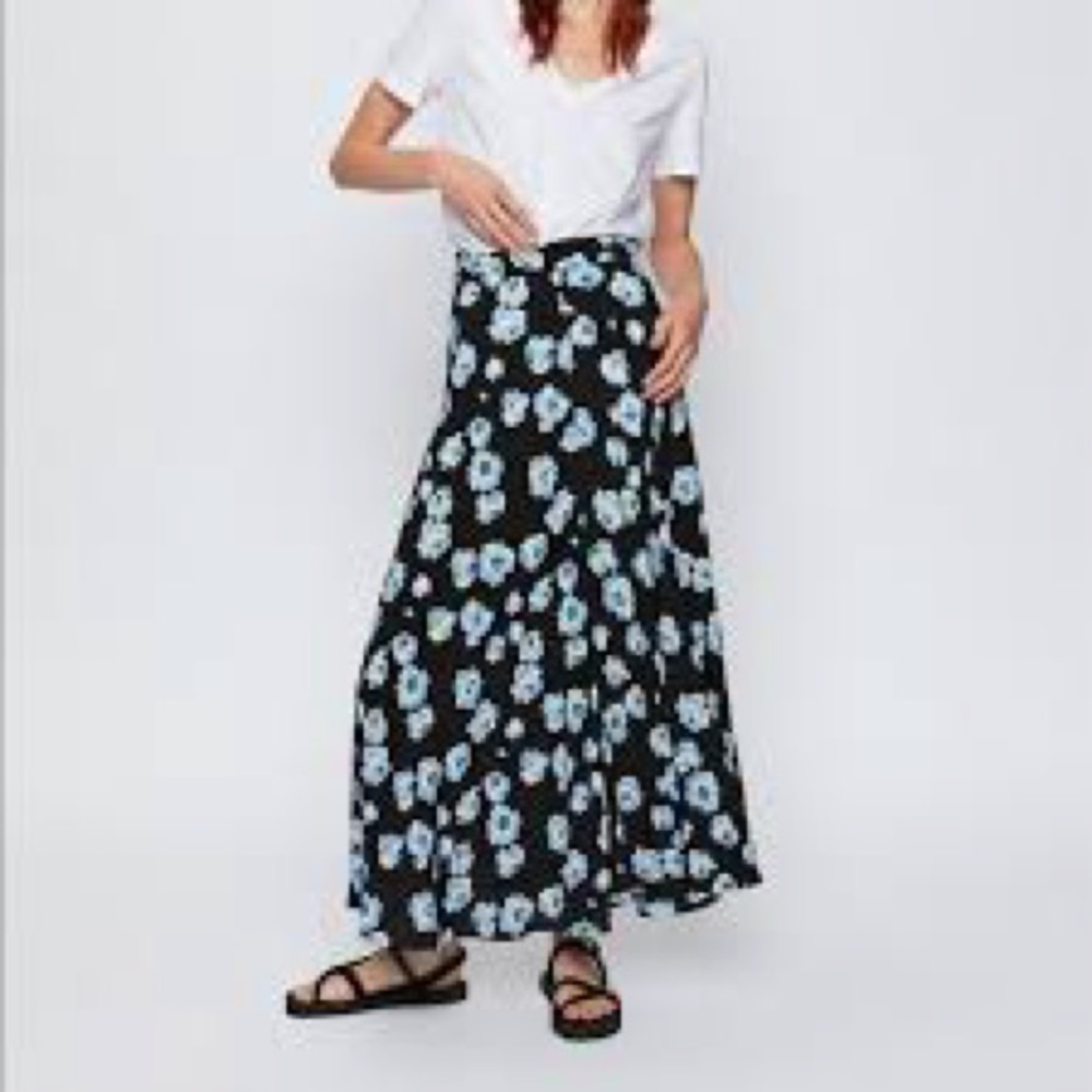 Zara Midi Skirt BNWOT